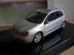 VW Volkswagen Golf V 5 deurs 2005 z.grijs 1:43 AutoArt, Hobby en Vrije tijd, Modelauto's | 1:43, Ophalen of Verzenden, Zo goed als nieuw