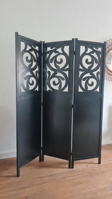 Kamerscherm wandafscheiding beschikbaar voor biedingen