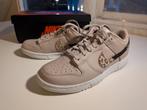 Nike Dunk Low SE "Primal Pink" Maat 38 - Zo goed als nieuw, Overige kleuren, Nike, Ophalen of Verzenden, Sneakers of Gympen