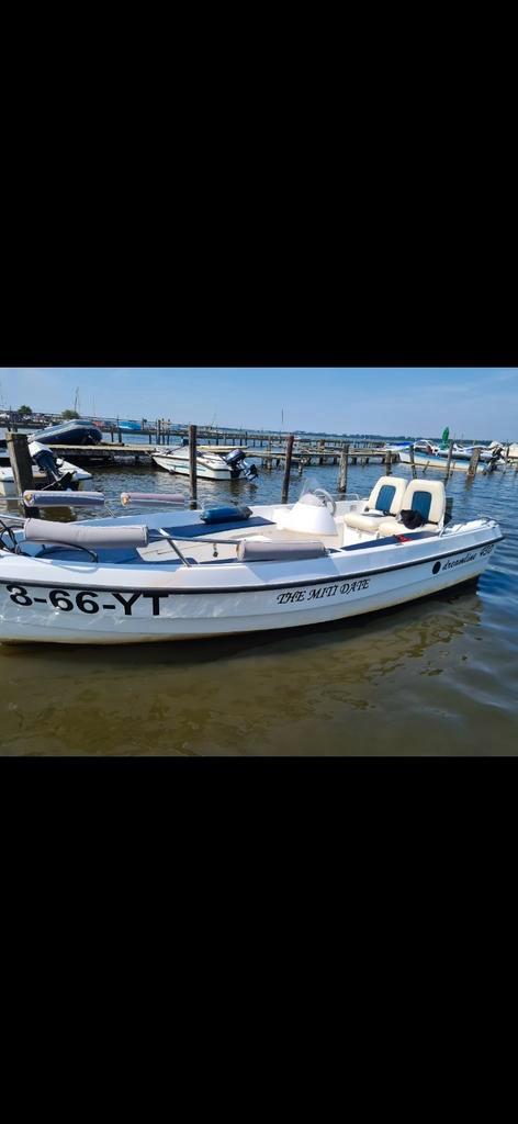 Consoleboot, Watersport en Boten, Motorboten en Motorjachten, Zo goed als nieuw, Polyester, Tot 6 meter, Benzine, Minder dan 10 pk