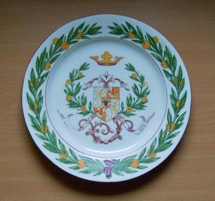 Wandbord geboorte Juliana 1909, Verzamelen, Koninklijk Huis en Royalty, Zo goed als nieuw, Servies, Nederland, Ophalen of Verzenden