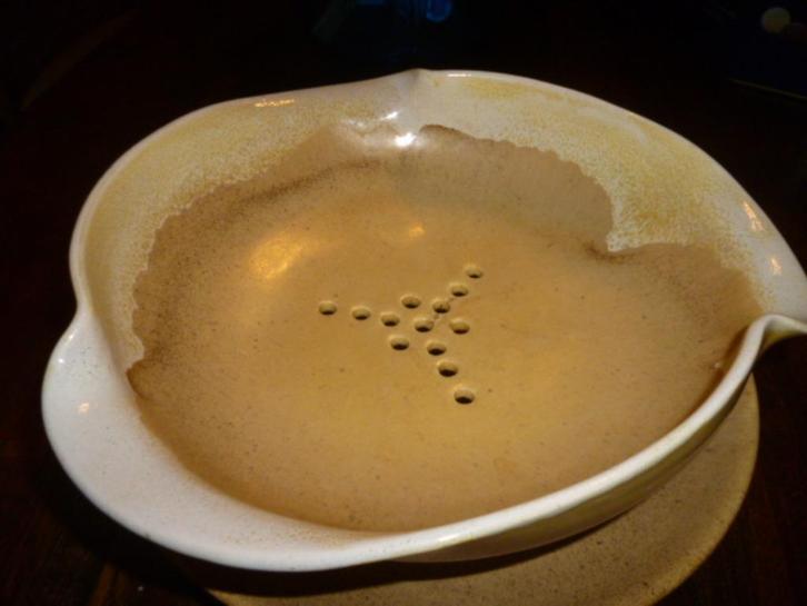 fruittest Ø 21 cm jaren 50 ? beige-oker, Huis en Inrichting, Keuken | Servies, Zo goed als nieuw, Overige typen, Overige stijlen