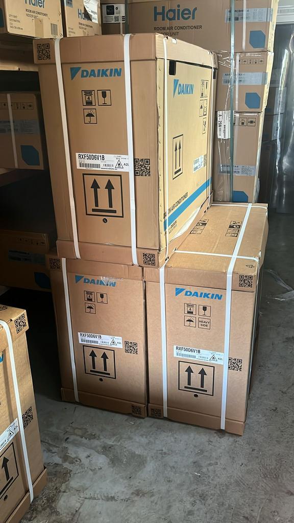 Daikin RXF50D6V1B Wandairco - Nieuw, Witgoed en Apparatuur, Airco's, Nieuw, Wandairco, 100 m³ of groter, 3 snelheden of meer, Koelen en Ontvochtigen