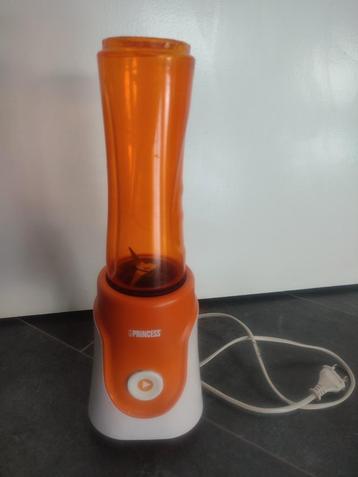 Gratis blender  beschikbaar voor biedingen