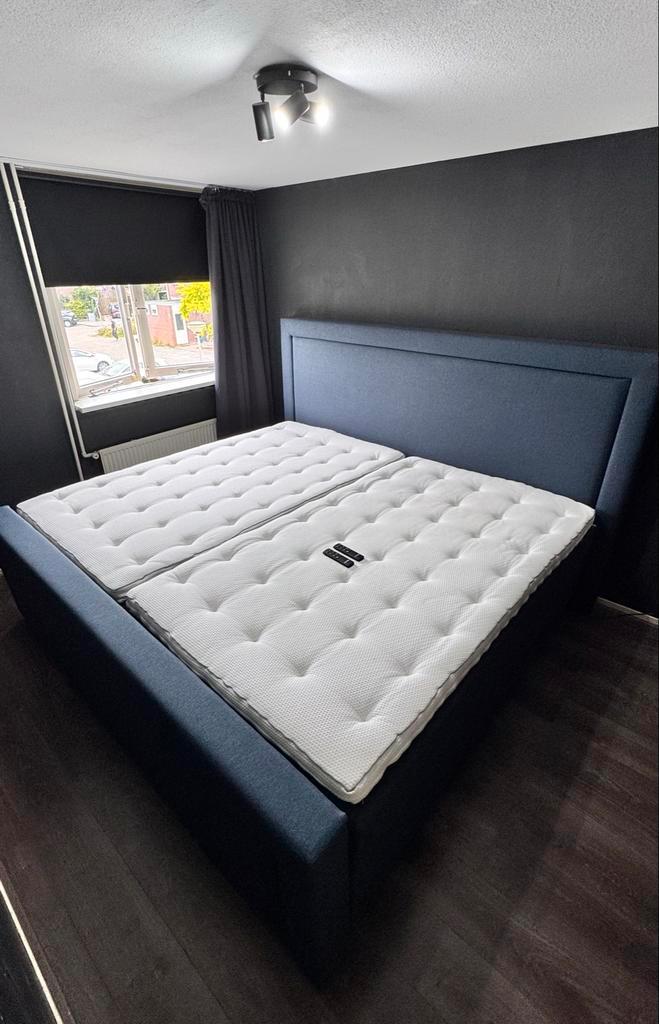 Boxspring Karlstadt 240x210 - Kingsize - Nieuwstaat!, Huis en Inrichting, Slaapkamer | Boxsprings, Zo goed als nieuw, Overige maten