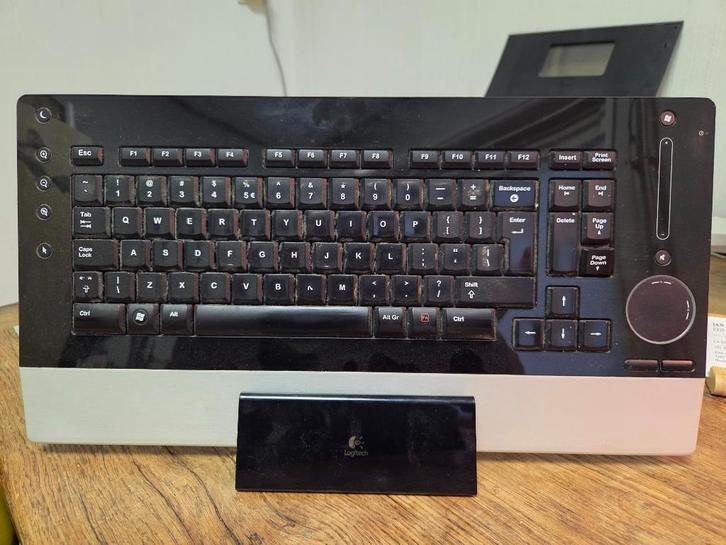 Unieke eerste versie Logitech DiNova Edge toetsenbord, Computers en Software, Toetsenborden, Gebruikt, Qwerty, Draadloos, Toetsenbord en muis-set