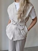 Club L’avenir Beau waistcoat soft sand xs s, Beige, Club L’avenir, Ophalen of Verzenden, Zo goed als nieuw