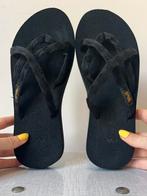 Zwarte Teva W Olowahu teenslippers, 37. Nieuw! Sandalen, Slippers, Verzenden, Zwart, Zo goed als nieuw