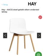 HAY -AAC12 About a Chair white met gelakt eiken onderstel, Huis en Inrichting, Stoelen, Scandinavisch Deens design, Wit, Zo goed als nieuw