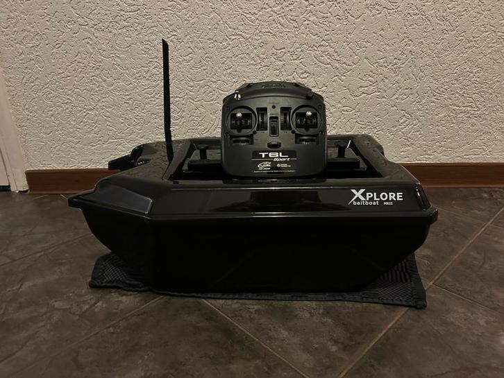 Xplore II voerboot met dragonfly dieptemeter, Watersport en Boten, Hengelsport | Karpervissen, Zo goed als nieuw, Overige typen