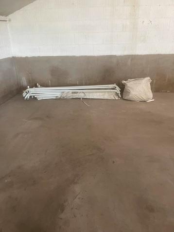 Partytent 4x8 beschikbaar voor biedingen