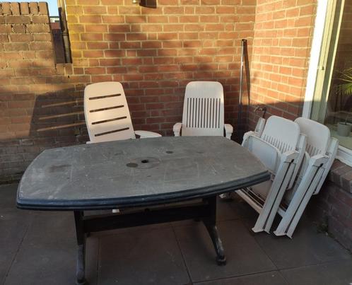 Gratis tuinset, Tuin en Terras, Tuinsets en Loungesets, Gebruikt, Tuinset, Kunststof, 4 zitplaatsen, Eettafel, Stoel, Ophalen