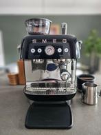 SMEG EGF03 espressomachine incl. accessoires en garantie!, Gebruikt, Espresso apparaat, Koffiebonen, Ophalen of Verzenden