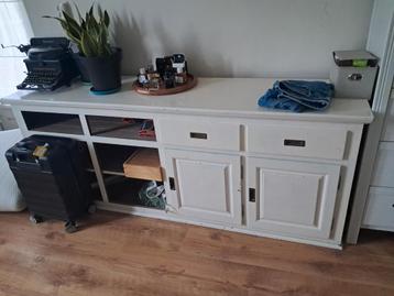 Vintage Dressoir met Opbergruimte