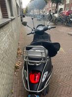 Vespa sprint Notte, Fietsen en Brommers, Scooters | Vespa, Ophalen, Zo goed als nieuw, Benzine
