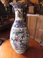Grote chinese porseleinen vloervaas 79cm rijk beschilderd, Antiek en Kunst, Antiek | Porselein, Ophalen