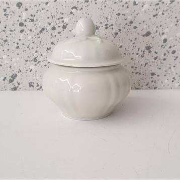 Hutschenreuther dekseldoosje beschikbaar voor biedingen