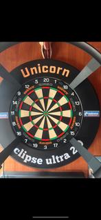 Unicorn Dartbord plus surround, Sport en Fitness, Darts, Ophalen, Zo goed als nieuw, Dartbord