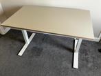 te koop Ikea bureau Skarsta op hoogte te zetten zie foto, Ophalen, Zo goed als nieuw
