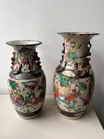 2 Chinese vazen, Antiek en Kunst, Antiek | Vazen, Ophalen