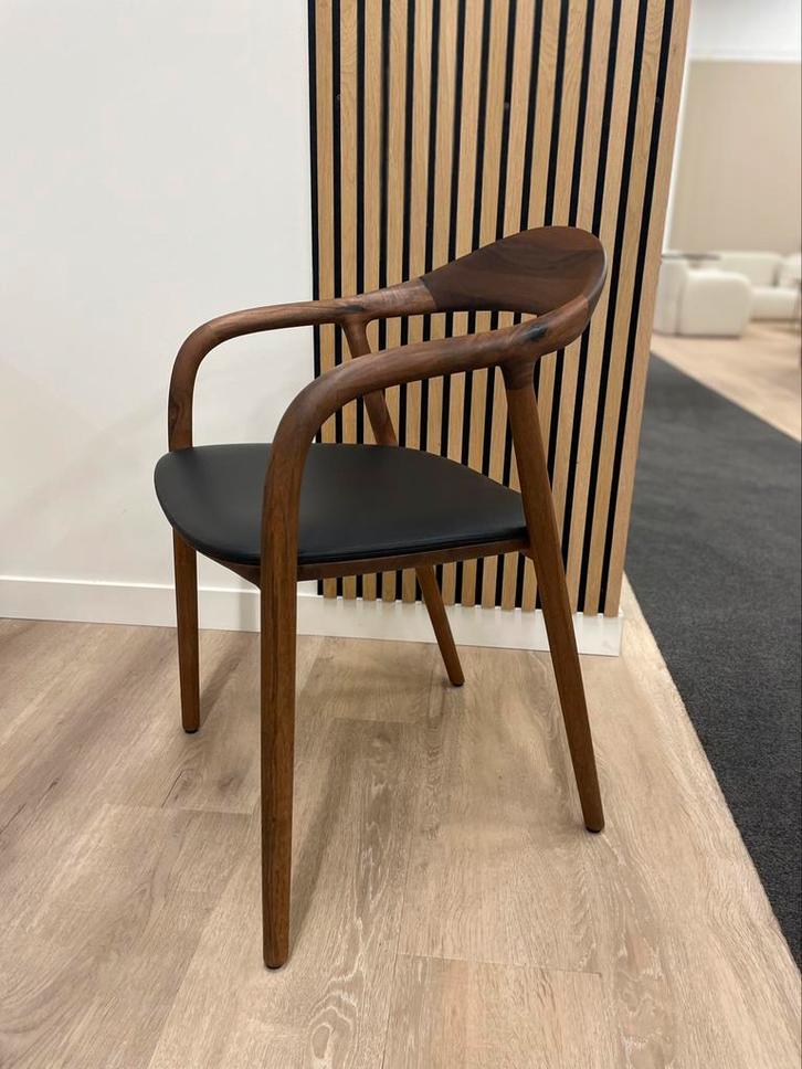 Artisan Neva eetkamerstoel, Huis en Inrichting, Stoelen, Zo goed als nieuw, Eén, Bruin, Ophalen