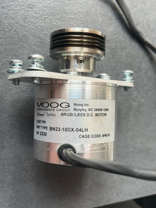 2 x Moog Siloncer Series borstelloze DC motor +, Hobby en Vrije tijd, Elektronica-componenten, Gebruikt, Ophalen of Verzenden