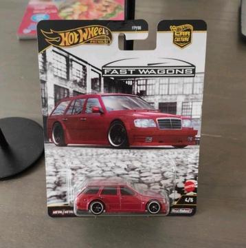 Hot Wheels Mercedes-Benz E36 beschikbaar voor biedingen