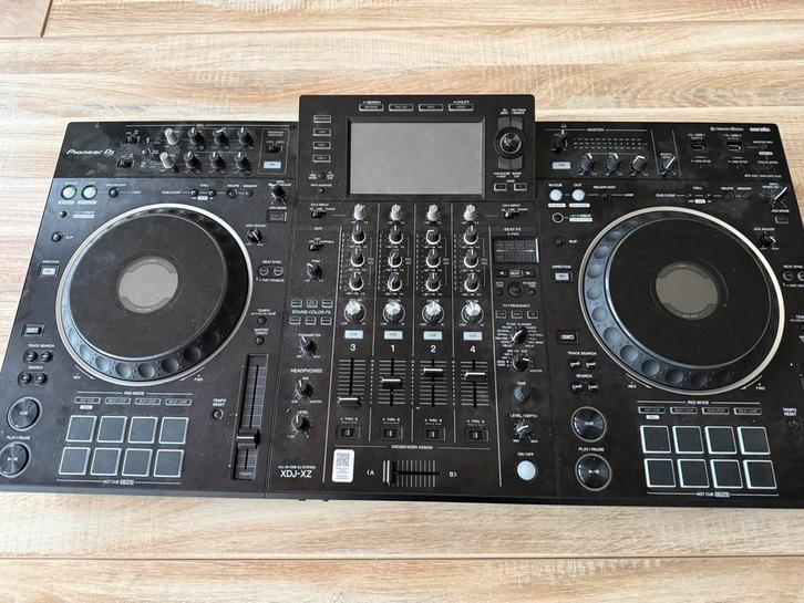 Pioneer XDJ - XZ + Pioneer DM-40 Speakers, Muziek en Instrumenten, Dj-sets en Draaitafels, Zo goed als nieuw, Pioneer, Ophalen