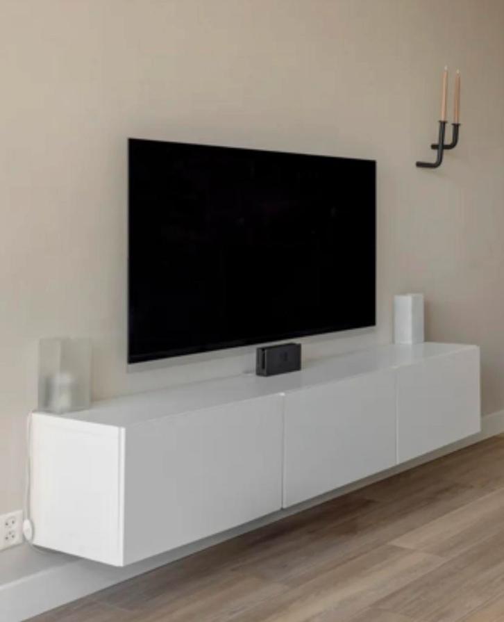 IKEA Besta TV Meubel - Hoogglans Wit, Huis en Inrichting, Kasten | Televisiemeubels, Zo goed als nieuw, Minder dan 100 cm, 150 tot 200 cm