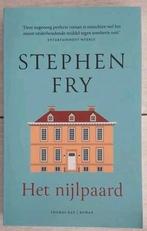 Stephen Fry - Het nijlpaard, Boeken, Stephen Fry, Ophalen of Verzenden, Zo goed als nieuw