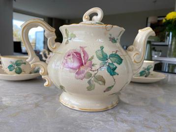 Theeservies Plateelbakkerij Zuid-Holland, Gouda beschikbaar voor biedingen