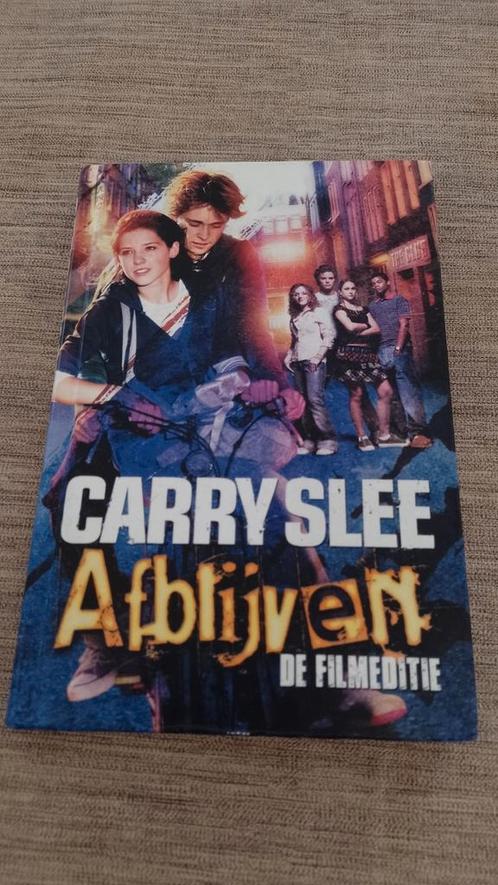 Afblijven: de filmeditie (Carry Slee), Boeken, Kinderboeken | Jeugd | 13 jaar en ouder, Gelezen, Ophalen of Verzenden