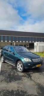 Mercedes-Benz ML320 4Matic 2005 Youngtimer, Auto's, Automaat, Zwart, Overige kleuren, Leder