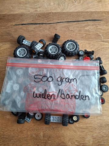 Lego wieltjes/banden. 0,5 kilo. beschikbaar voor biedingen