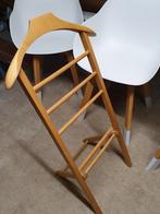 Dressboy, 1 kruk, Ophalen, 60 tot 90 cm