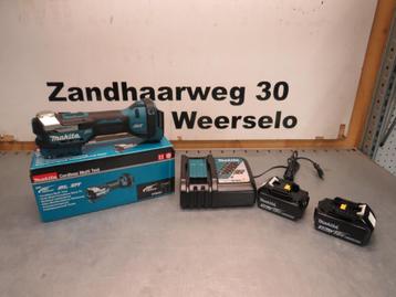 Makita DTM52 18V Li-ion accu multitool incl accus en lader beschikbaar voor biedingen