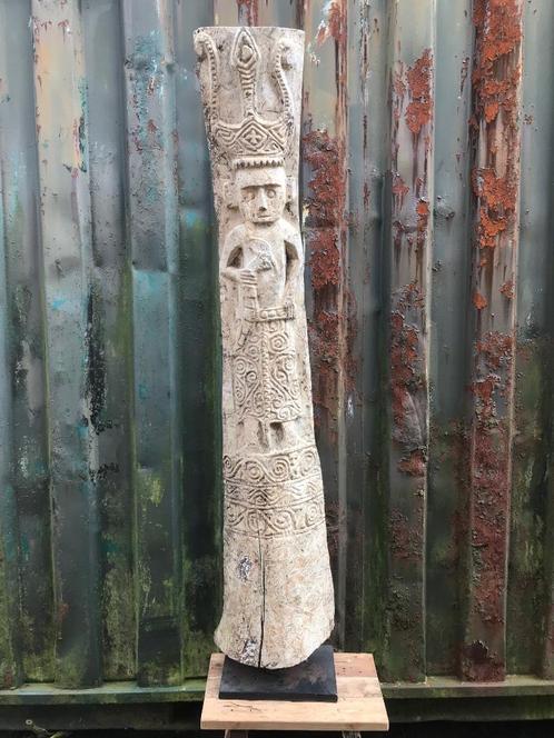 Oud houtsnijwerk paneel Java man uit Indonesie handwerk, Antiek en Kunst, Kunst | Beelden en Houtsnijwerken, Ophalen of Verzenden
