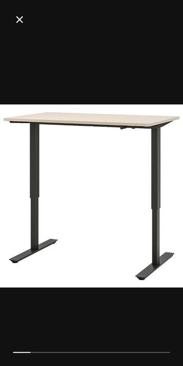 Zit sta bureau Ikea Trotten met kabelgoot  beschikbaar voor biedingen