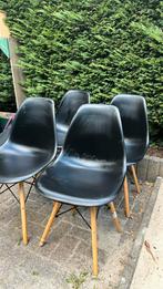 4x stoelen - gratis af te halen, Ophalen, Kunststof, Gebruikt, Zwart