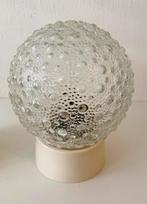 Relief glazen bolletje / plafondlamp , jaren 70, Gebruikt, Onbekend, Ophalen of Verzenden, Onbekend
