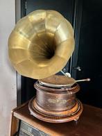 Prachtige antieke en spelende grammofoon, Antiek en Kunst, Antiek | Tv's en Audio, Ophalen of Verzenden