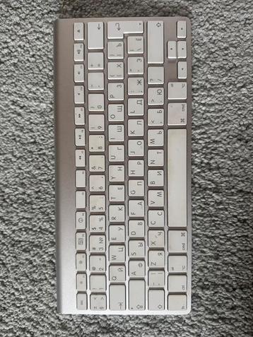 Apple Wireless Keyboard (A1314) – Bluetooth Toetsenbord beschikbaar voor biedingen