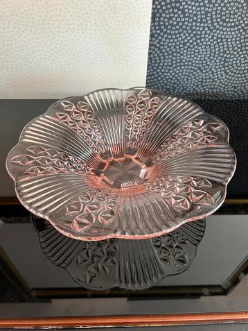 Depression Glass schaal uit jaren 20/30 beschikbaar voor biedingen
