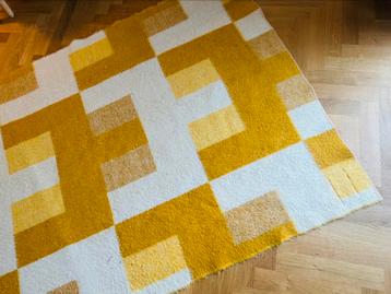 Vintage Van Wijk wollen deken – geel/wit – 200 x 135 cm beschikbaar voor biedingen