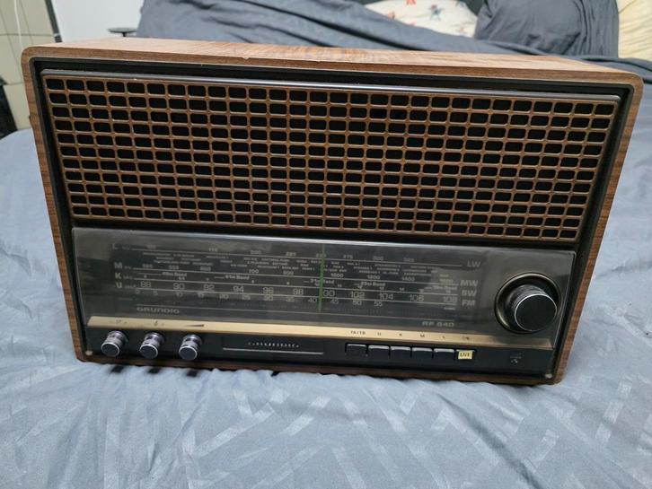 Grundig RF 640 Radio - Vintage, Audio, Tv en Foto, Radio's, Niet werkend, Radio, Ophalen of Verzenden