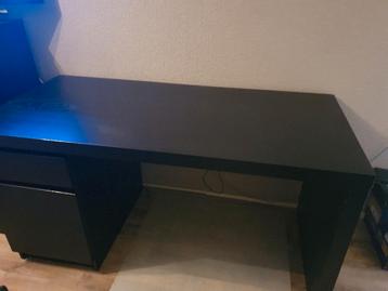 Te koop, bureau malm Ikea, 140x65 , NIEUWSTAAT!!! - afbeelding 13
