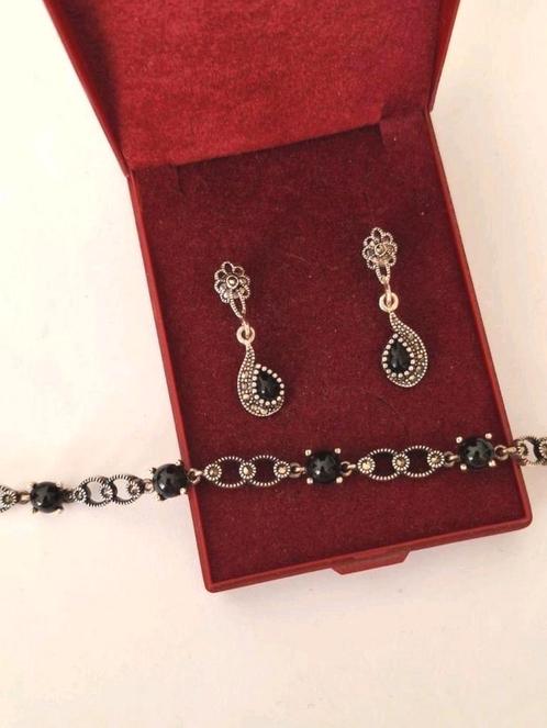 925 sterling zilveren armband & oorbellen met zwarte stenen, Sieraden, Tassen en Uiterlijk, Armbanden, Zo goed als nieuw, Zilver