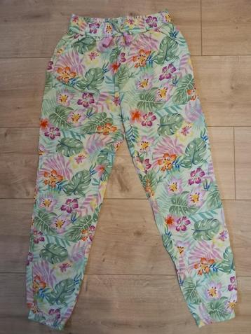 Zomerbroek / jogger H&M 140. beschikbaar voor biedingen