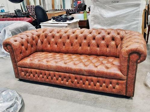 3,5 zits Engels leder Chesterfield, cognackleurig leer, Huis en Inrichting, Banken | Bankstellen, Zo goed als nieuw, Rechte bank