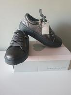 FABS Sneakers - Nieuw in doos - Maat 39, Kleding | Dames, Schoenen, FABS, Ophalen of Verzenden, Nieuw, Sneakers of Gympen